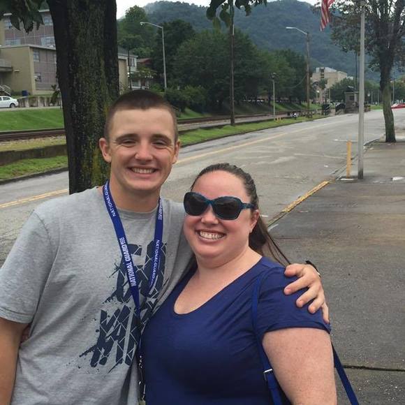 Meet your Posher, Amanda - Picture 1 of 1